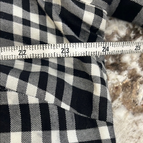 Talbots Women's 0X Black and White Button-Down Shirt | Casual Blouse EUC - Picture 6 of 7